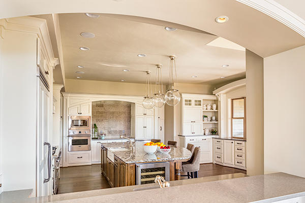 white-and-off-white-kitchen-color-scheme-web-600